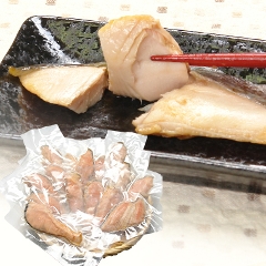焼き鮭切り身1kg（不揃い）